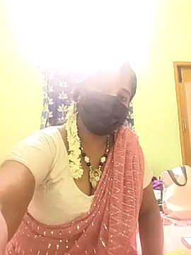 Snapshot of tamil-aunt chatting on October 10, 4:23 pm tamil-aunt online show from October 10, 4:23 pm