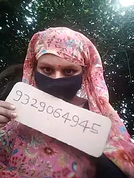 Snapshot of rasmi_powar chatting on October 16, 7:33 am rasmi powar online show from October 16, 7:33 am