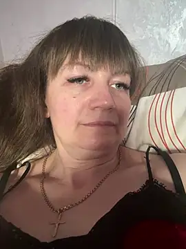 Butterfly8385 online show from April 26, 3:32 pm