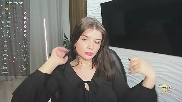 Mori Girll online show from November 27, 5:05 pm