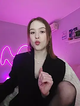 Stacey Will online show from April 30, 8:57 pm