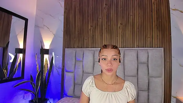 Sassha ferrer online show from March 7, 6:15 pm