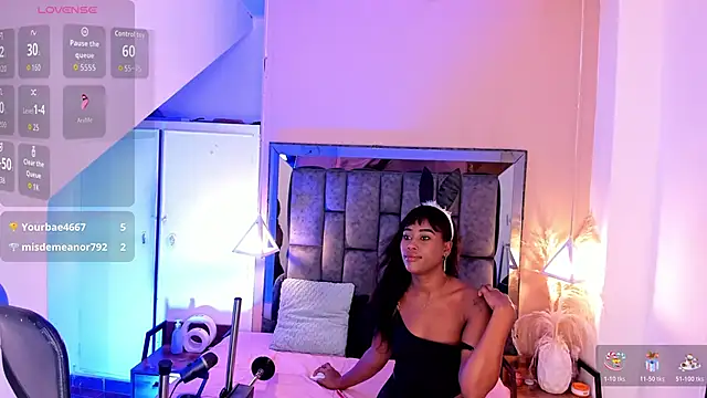 SofiRuiz  online show from October 31, 4:03 am