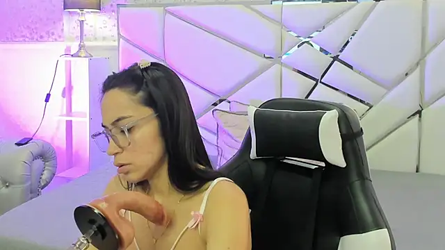 GabbiePrice online show from June 15, 3:12 pm