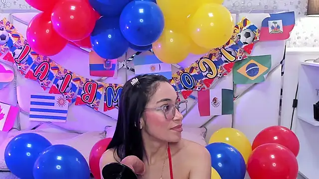 GabbiePrice online show from June 20, 3:04 pm