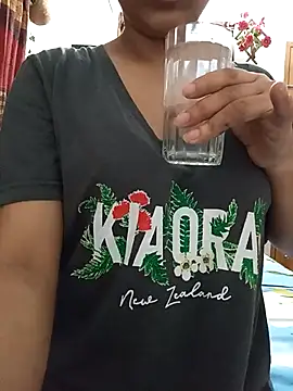 Tanha18 online show from July 9, 4:20 pm