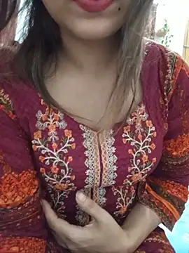 Tanha18 online show from July 10, 4:40 pm