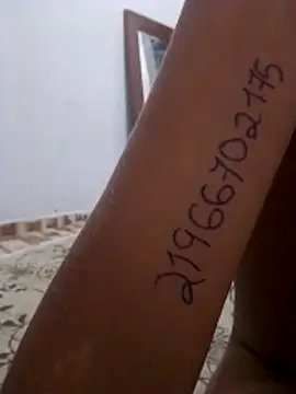 Camilanifeta online show from January 31, 9:46 pm