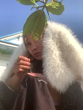 Linh sexyy online show from January 18, 8:21 am