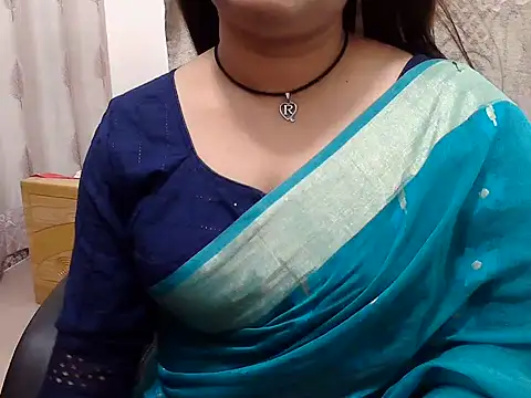 SexyRani2000 online show from August 2, 6:44 pm