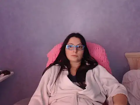 LuckyLisa23 online show from February 26, 11:15 pm