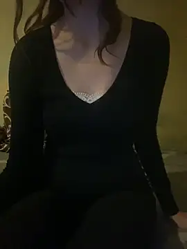 KittieCreme online show from November 11, 2:14 pm