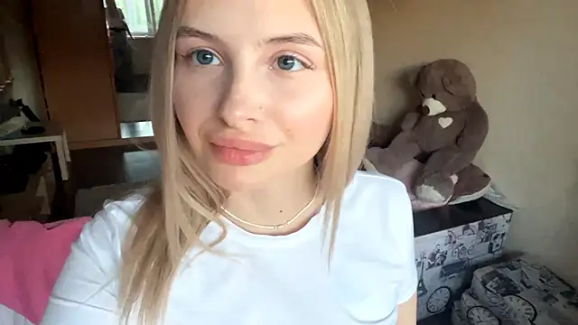 VictoriaMystery online show from October 25, 2:14 pm