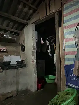 Linh-xxx online show from March 4, 2:45 pm