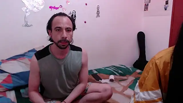 Isis Robert online show from November 7, 3:12 am