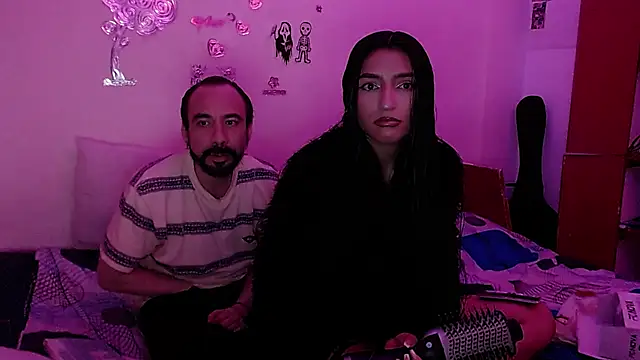 Isis Robert online show from December 14, 1:17 pm