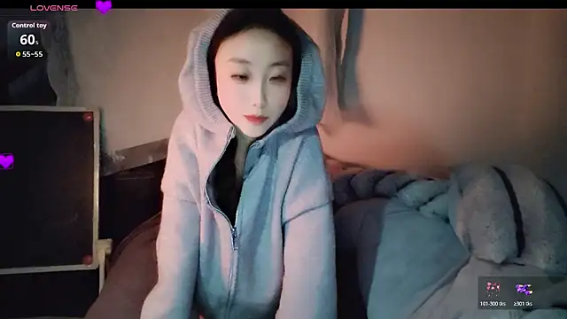 hyp0crite online show from December 4, 3:24 pm