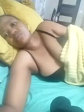 CaramelBoootie online show from January 12, 5:40 pm