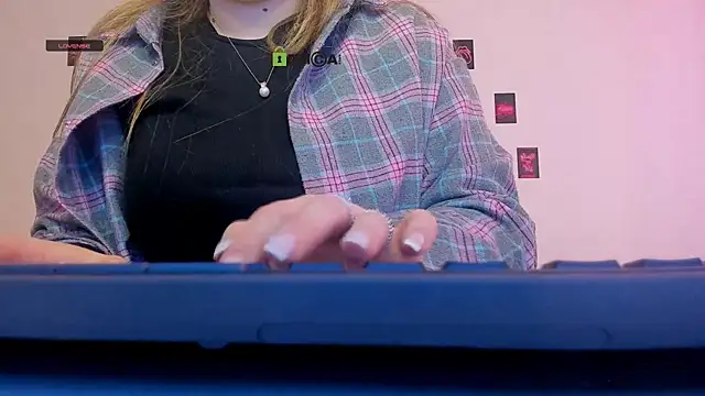 tereza moon online show from March 10, 11:03 am