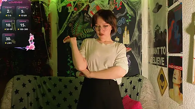 ReincarnatedAngel online show from November 28, 9:51 pm