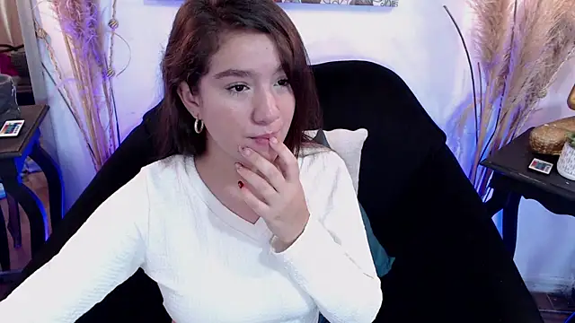 ZharaGag on u online show from November 2, 12:19 pm