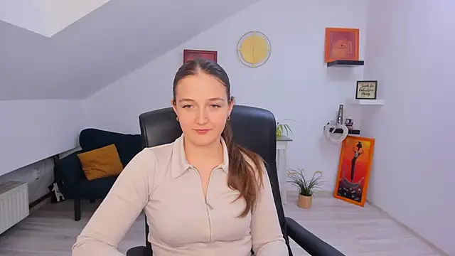 AnneWilsonn online show from April 30, 12:32 pm