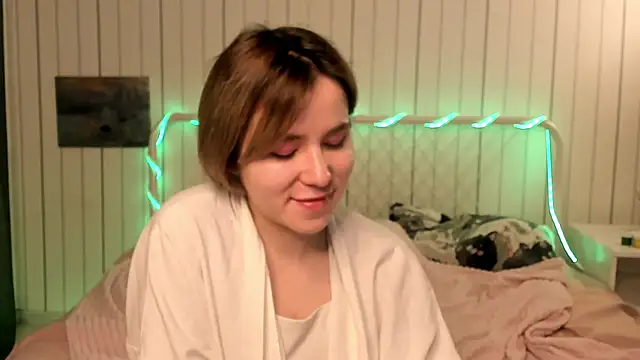 AlisiaEthen online show from November 30, 8:46 pm