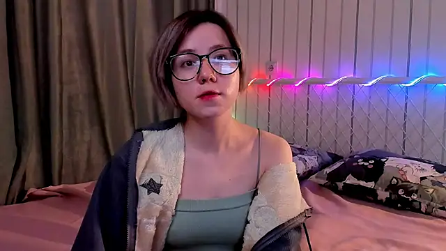 AlisiaEthen online show from November 23, 8:21 pm