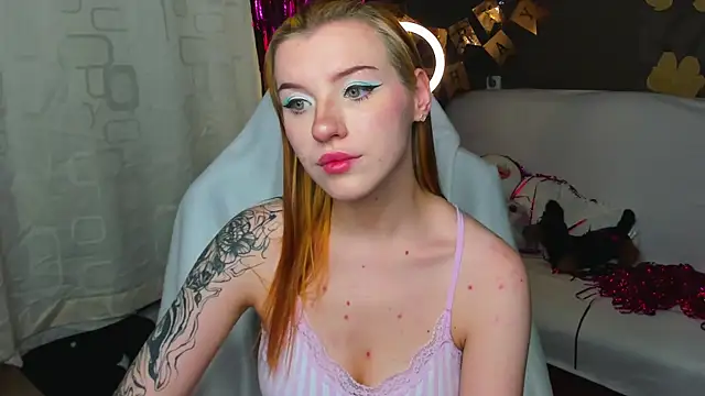 MeganNewCat online show from June 24, 8:41 pm