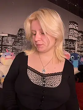 BonnyeBoom online show from March 4, 4:24 pm