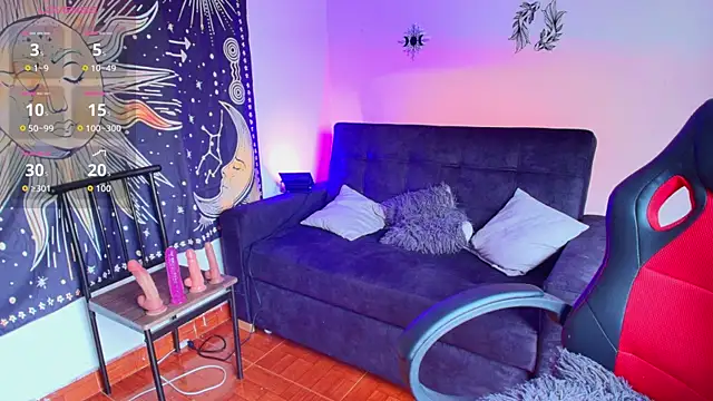 Cat  Moon   online show from July 11, 8:31 pm