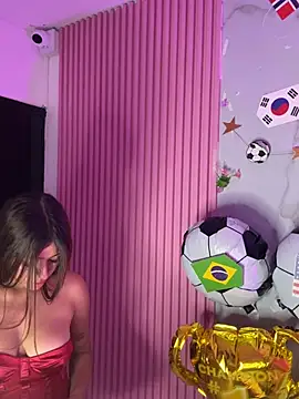 dafne17  online show from June 24, 12:04 pm
