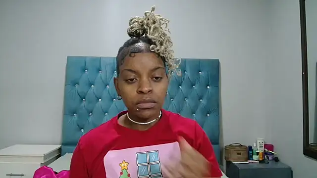 fifiqueen25 online show from June 21, 7:01 am