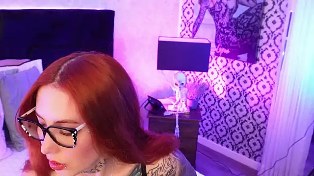 mariianna lopez  online show from April 28, 2:32 pm