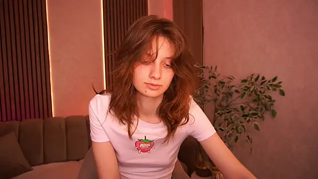 CuteeFoxy online show from July 31, 12:50 pm