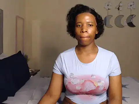 freaky-Mikie online show from August 5, 6:47 pm