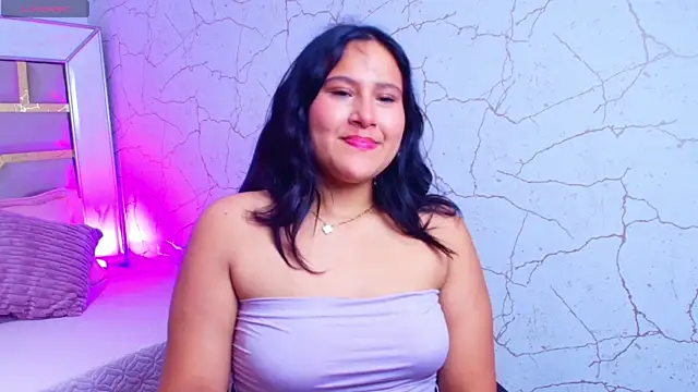 luna jonezz online show from November 2, 9:23 am