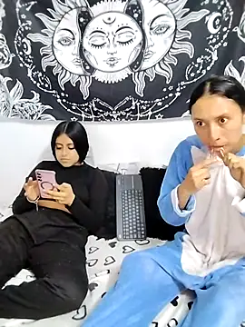 abby n emily online show from April 29, 5:30 pm