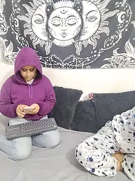 abby n emily online show from July 9, 1:46 pm
