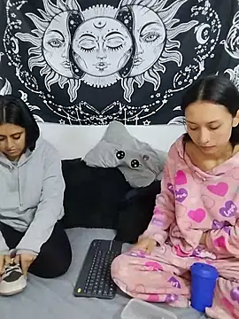 abby n emily online show from July 4, 1:29 pm