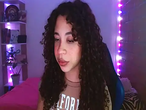 Medussa3033 online show from April 28, 3:43 am