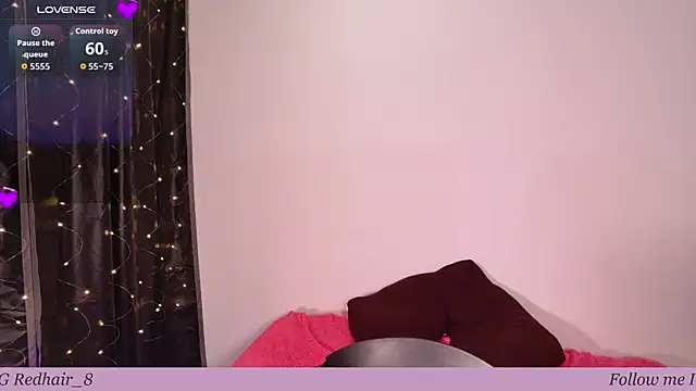 Rhosynn online show from December 2, 4:03 am