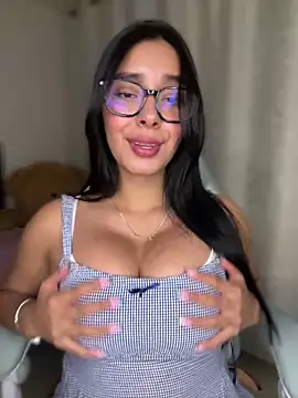 MiaSofia   online show from April 8, 4:36 am