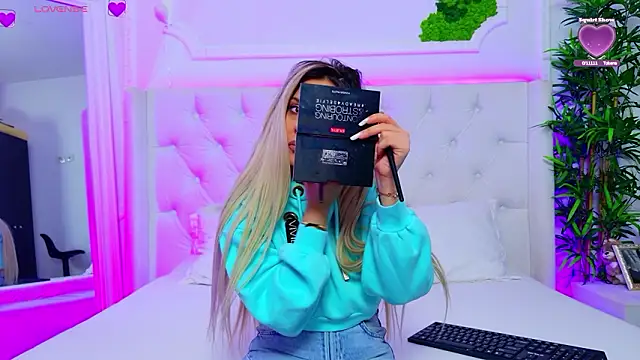 AriannaSins online show from February 2, 12:59 pm