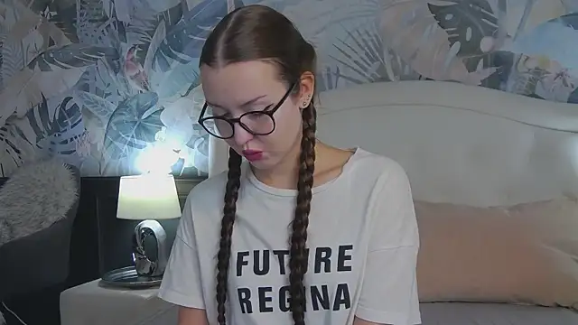 ReginaNyx online show from November 22, 4:59 am