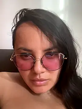 antoniamiller69 online show from October 27, 9:31 pm