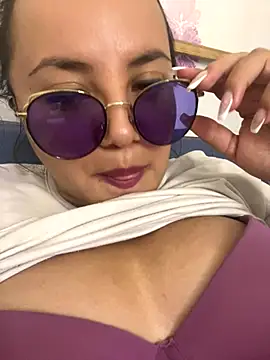 antoniamiller69 online show from October 16, 6:38 am