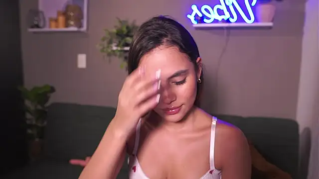 adahara miller17 online show from November 11, 1:56 am