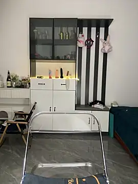 littlesluttycat online show from February 5, 7:28 pm