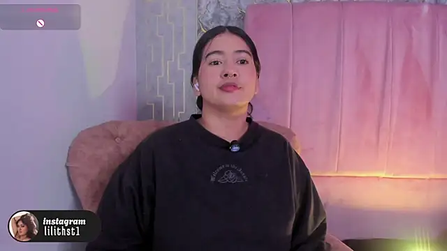 lilithst  online show from June 7, 8:26 pm